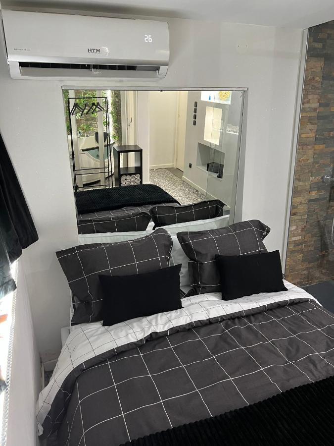 Modern Room With Indoor Shower Near The River - Quarto Moderno Com Duche Interior Proximo Da Ribeira Vila Nova de Gaia Kültér fotó